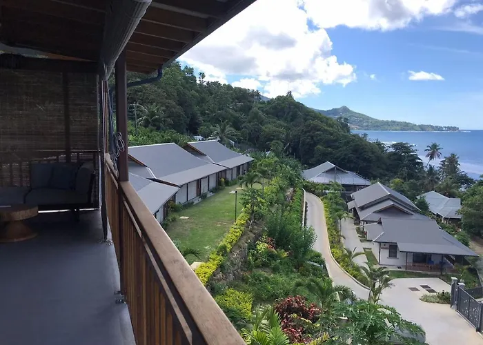 Paradise Yoga & Wellness Takamaka