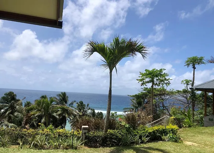 Paradise Yoga & Wellness * Takamaka