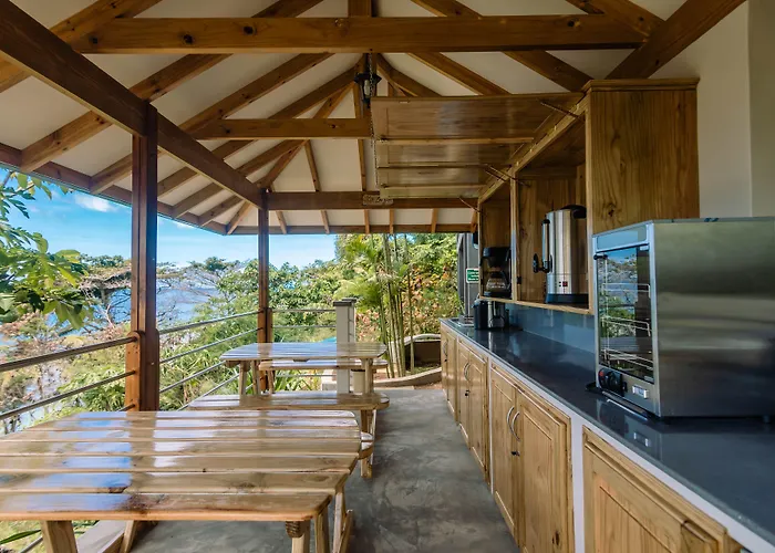 Paradise Yoga & Wellness Hotel